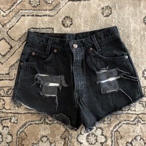 High Waisted Levi shorts